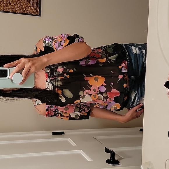 Forever 21 Tops - Forever 21 Blouse Size Small